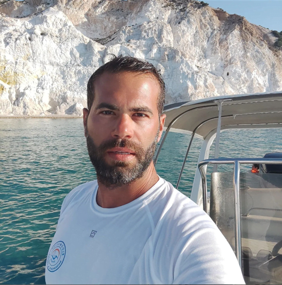 Sifnos art music scene - Art events - Radioactive Music street party