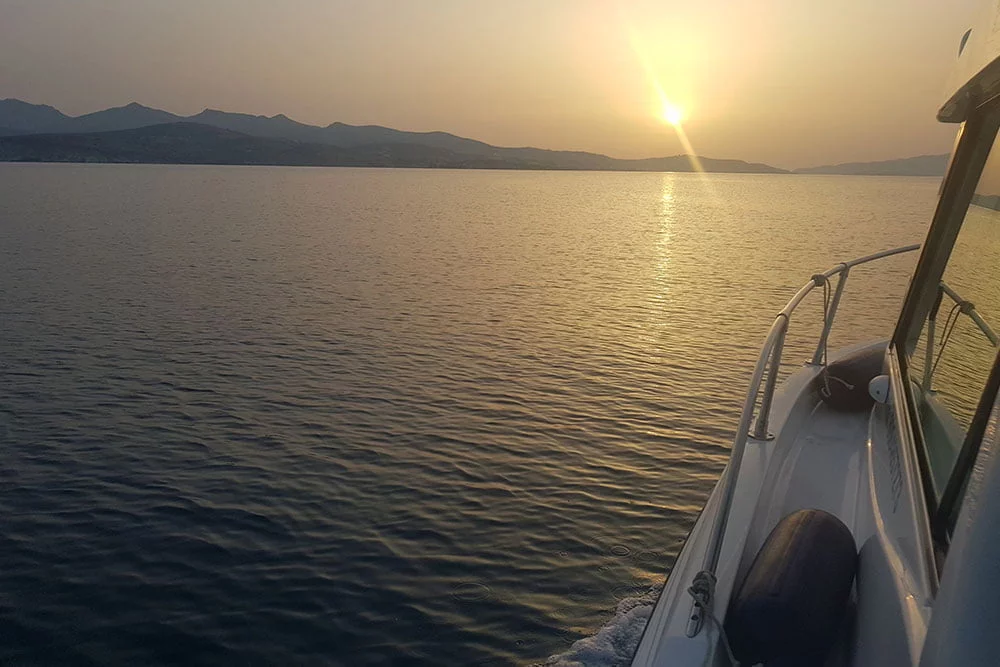 Rent a boat Sifnos - Sifnos sea tours - Sifnos Island Cruises